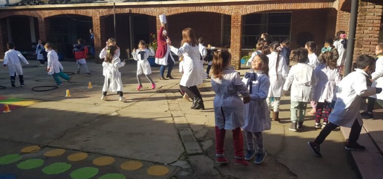 Están Retornando a la Presencialidad mas de 51 mil Alumnos, en las Escuelas Urbanas de Montevideo, Canelones y Salto